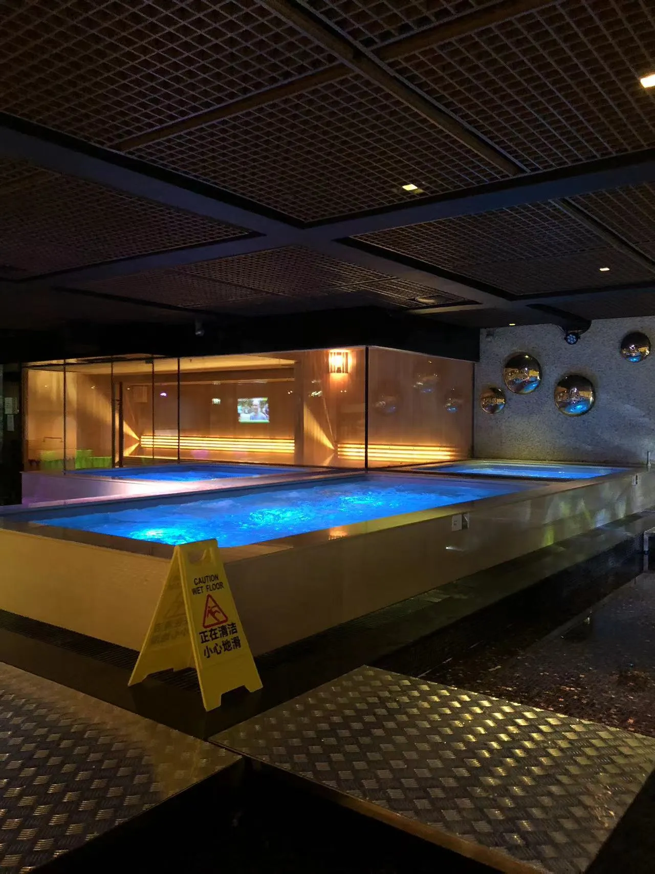 澳門壹號桑拿技師服務展示