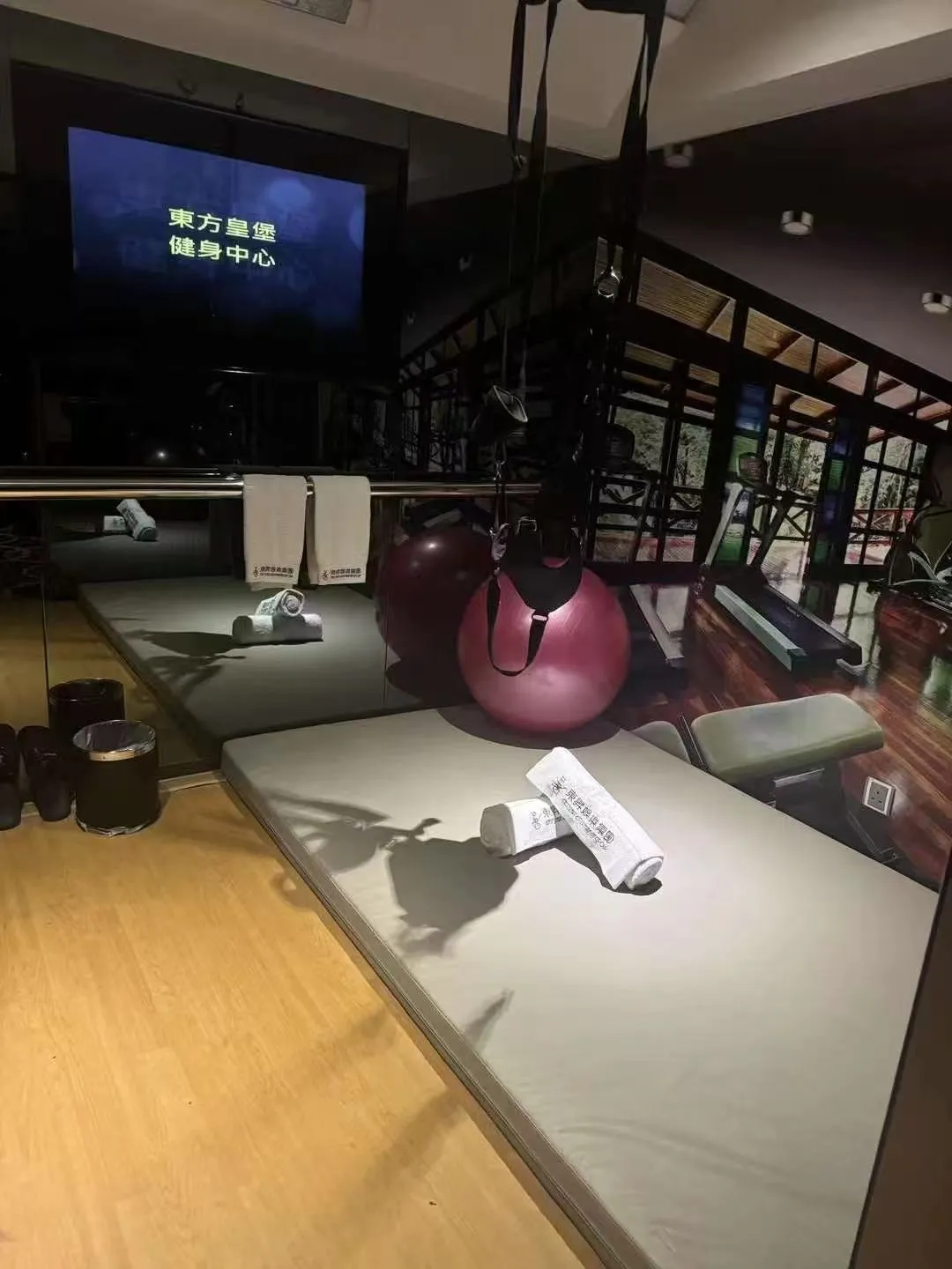 澳門東方皇堡水療高爾夫球場主題房間 - 球僮與球客互動