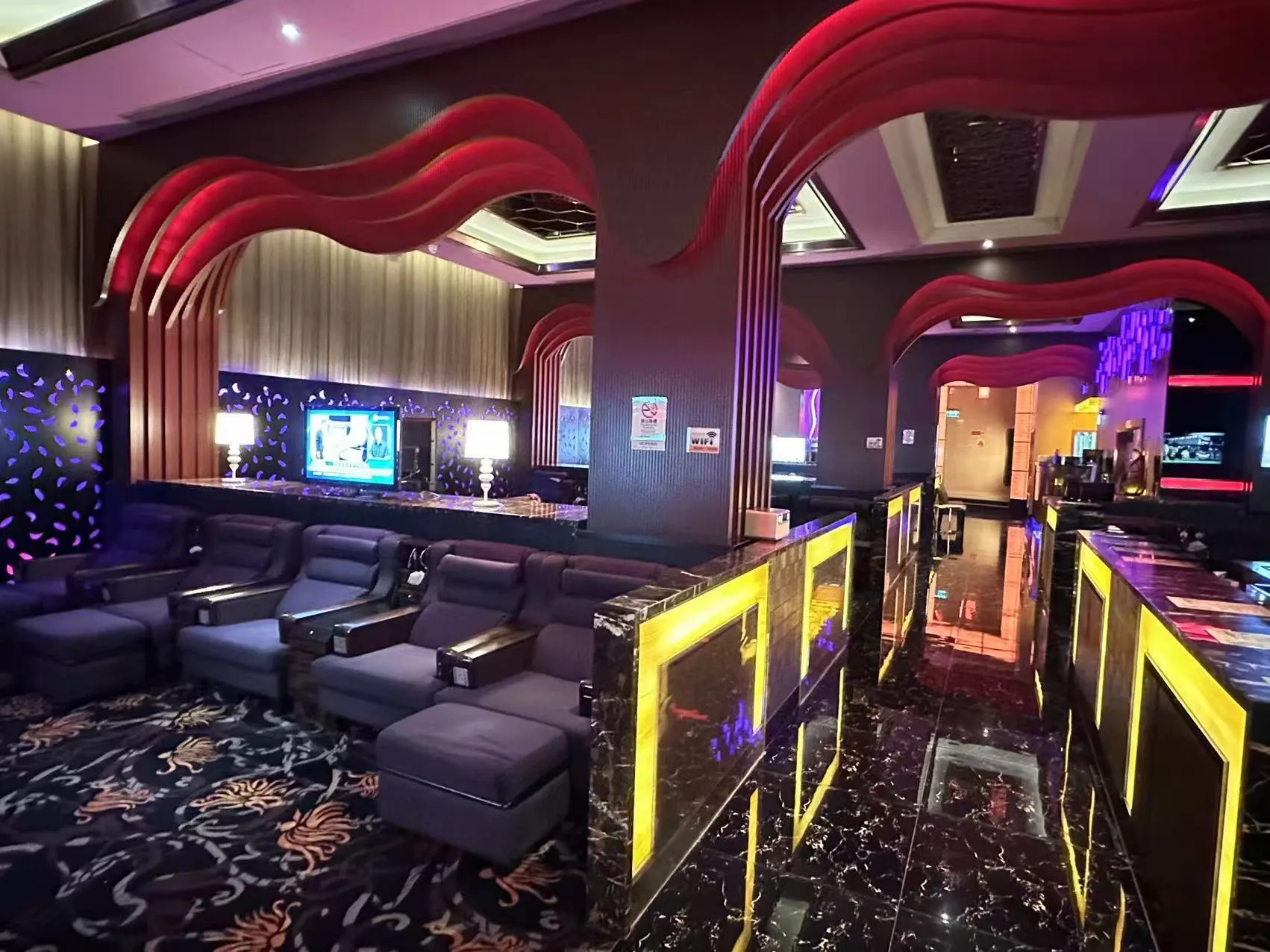 澳門十八桑拿VIP按摩包廂